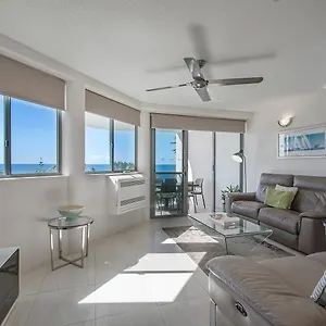 Malibu **** Mooloolaba